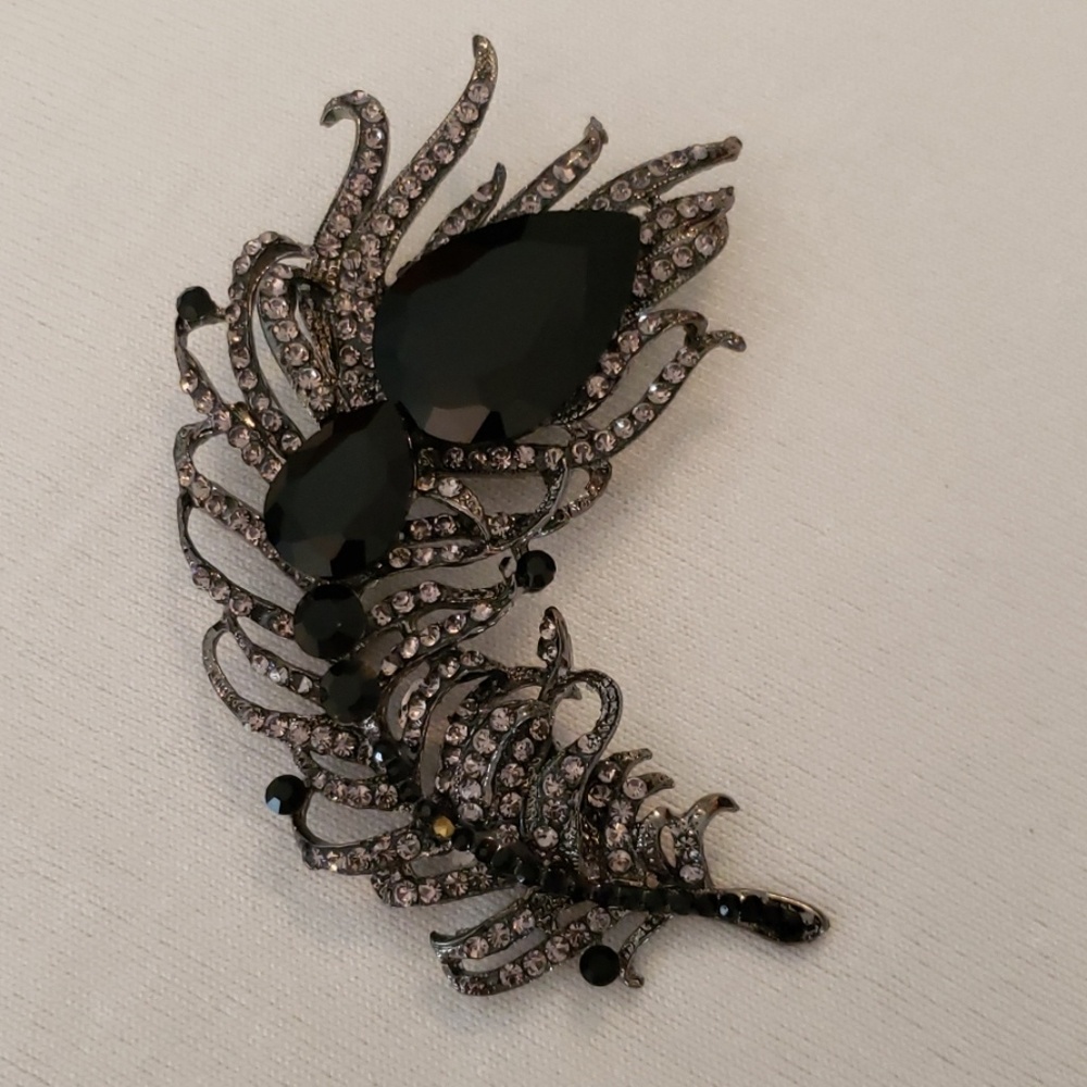 Large Black Rhinstone Brooch - Picture 2 of 2